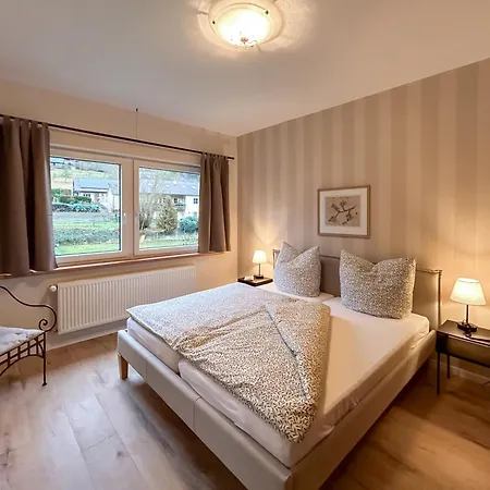 Haus Meerten Neroth Buitenkant foto